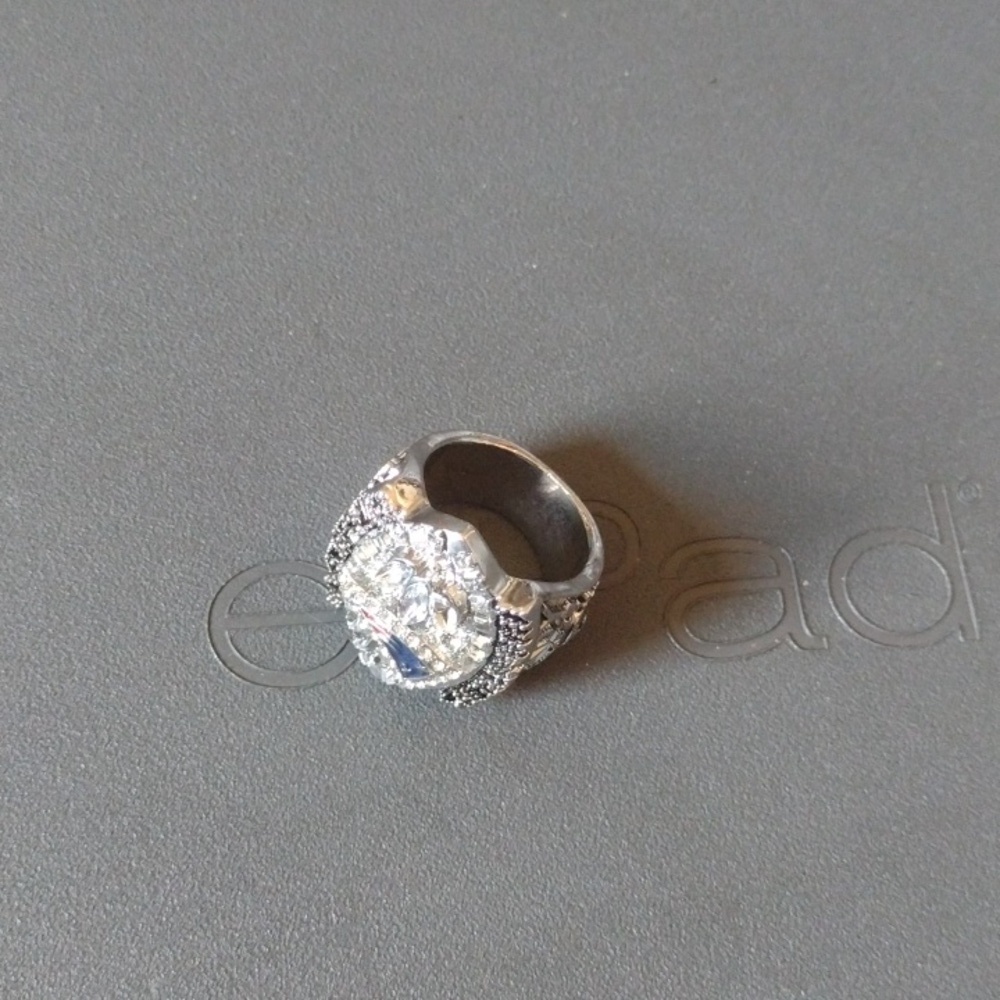 New England Patriots Superbowl Ring(Brady)